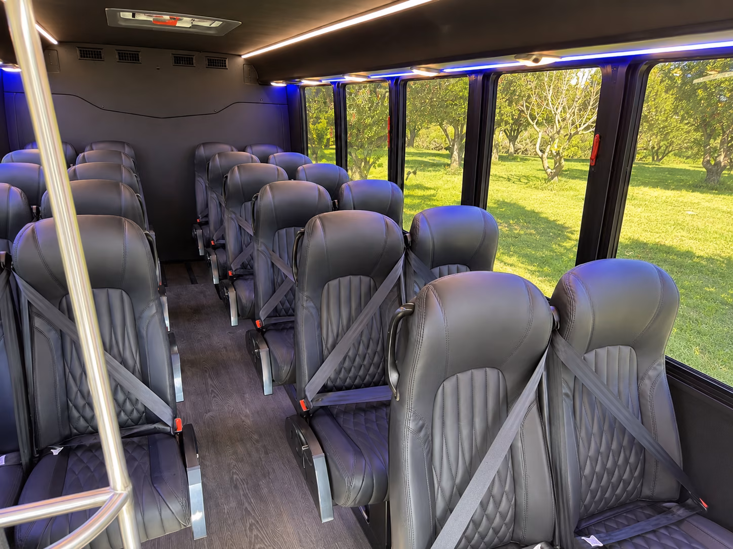 akron get the whole group to the dance with akron prom transportation