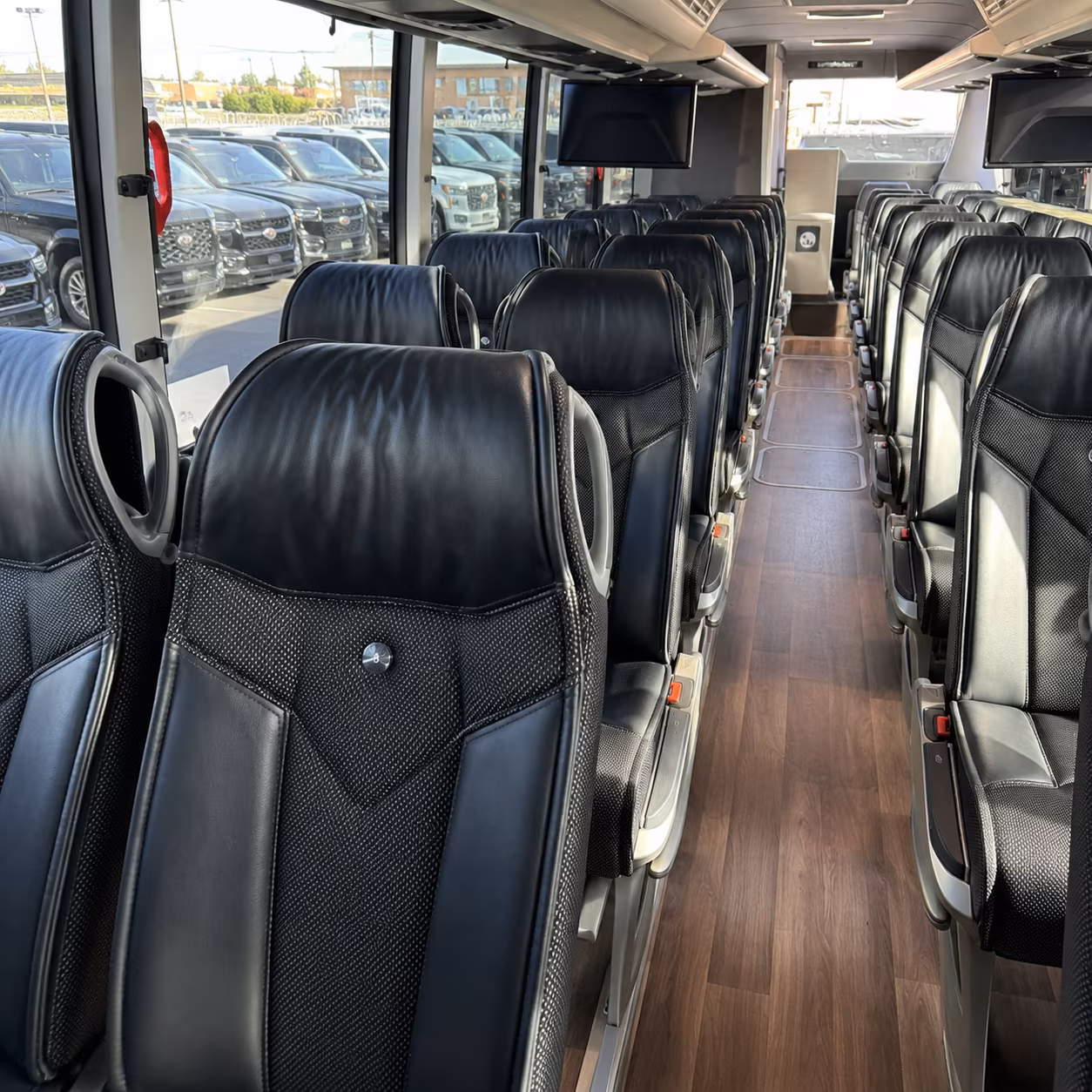 choosing the right bus for dayton convention center events and corporate conferences
