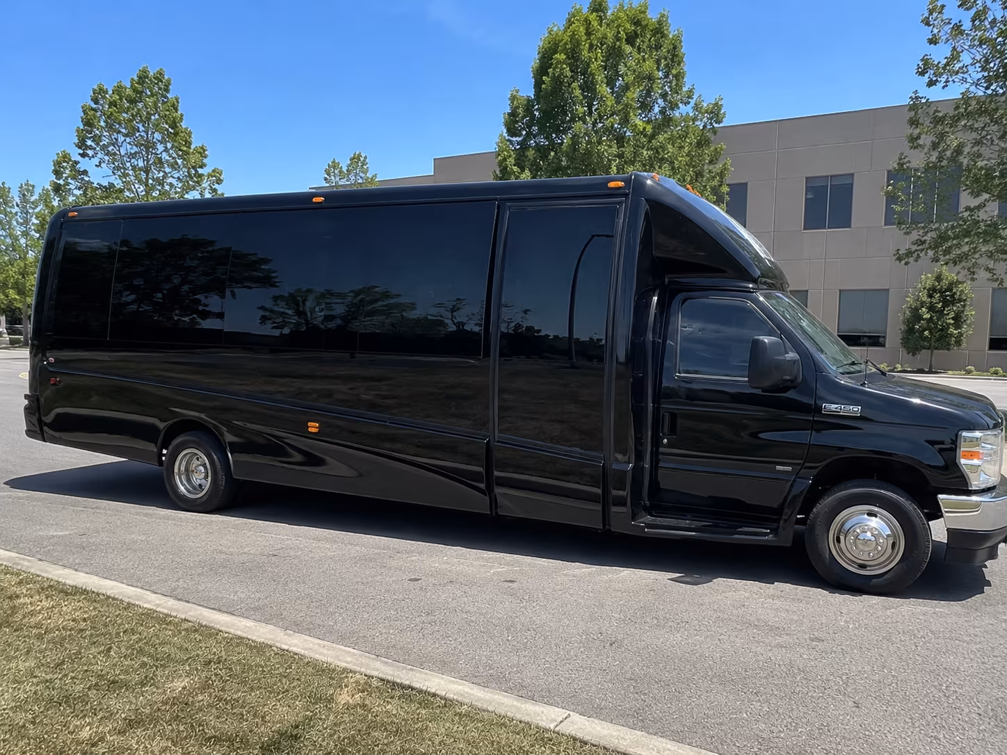 cleveland bus rentals