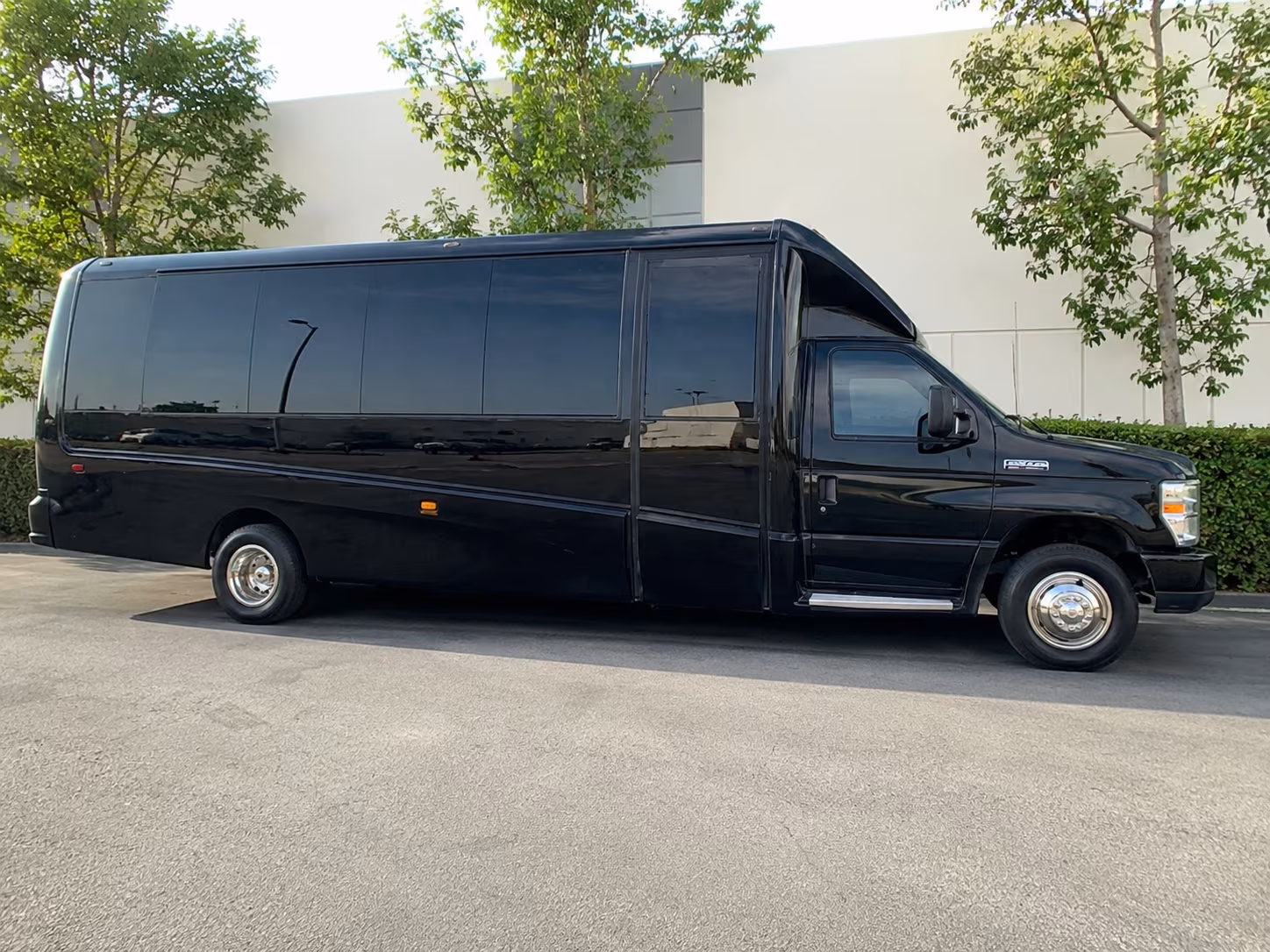 dayton keep your sports team or fan group on schedule with a dayton bus rental