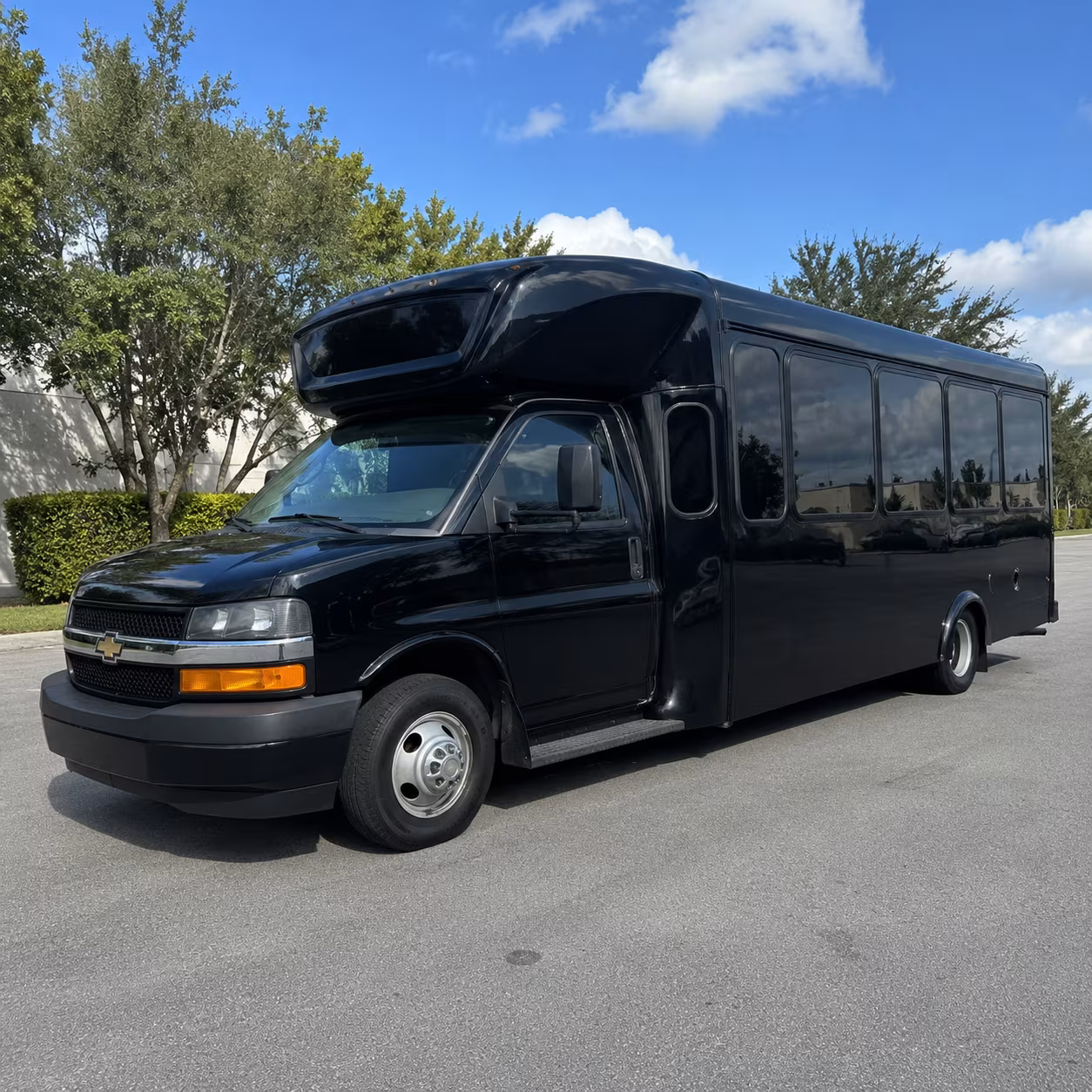 dayton oregon district bar crawl party bus rental