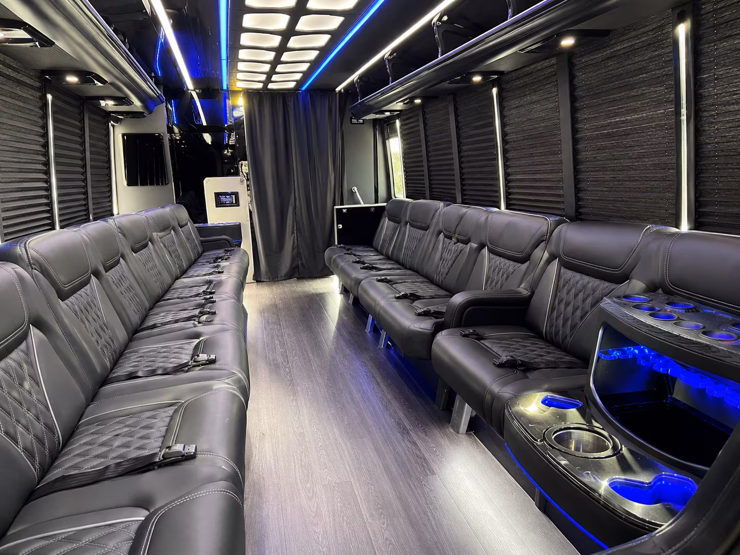 hollywood casino dayton night entertainment party bus rental