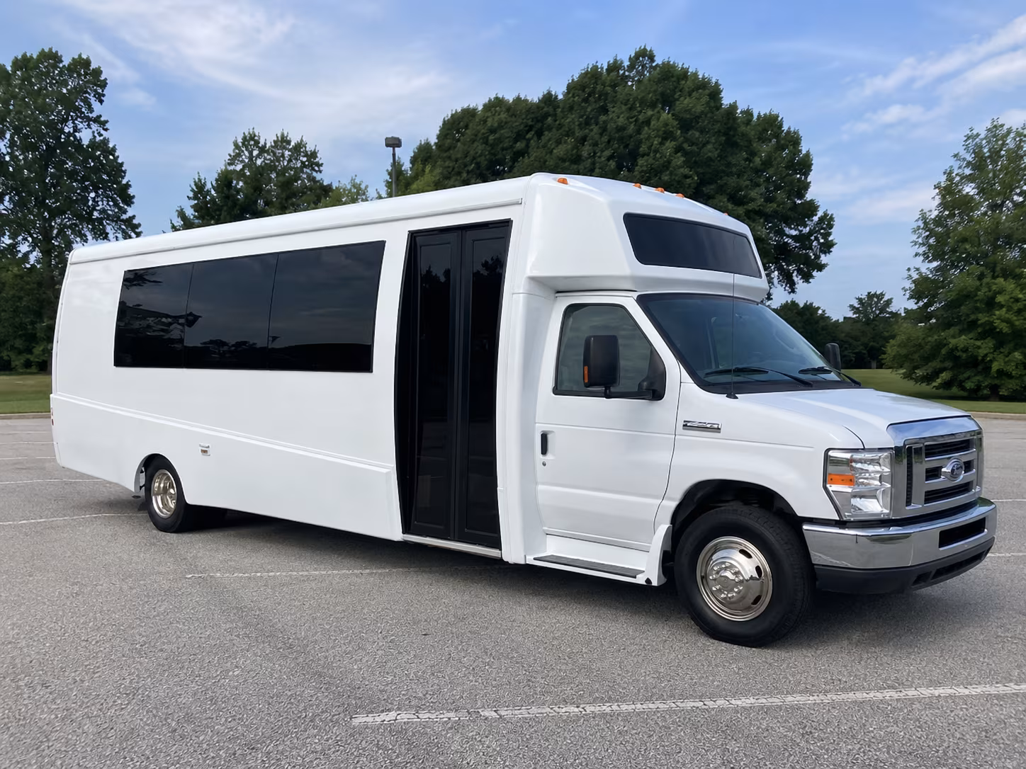 huber heights 18 passenger party bus