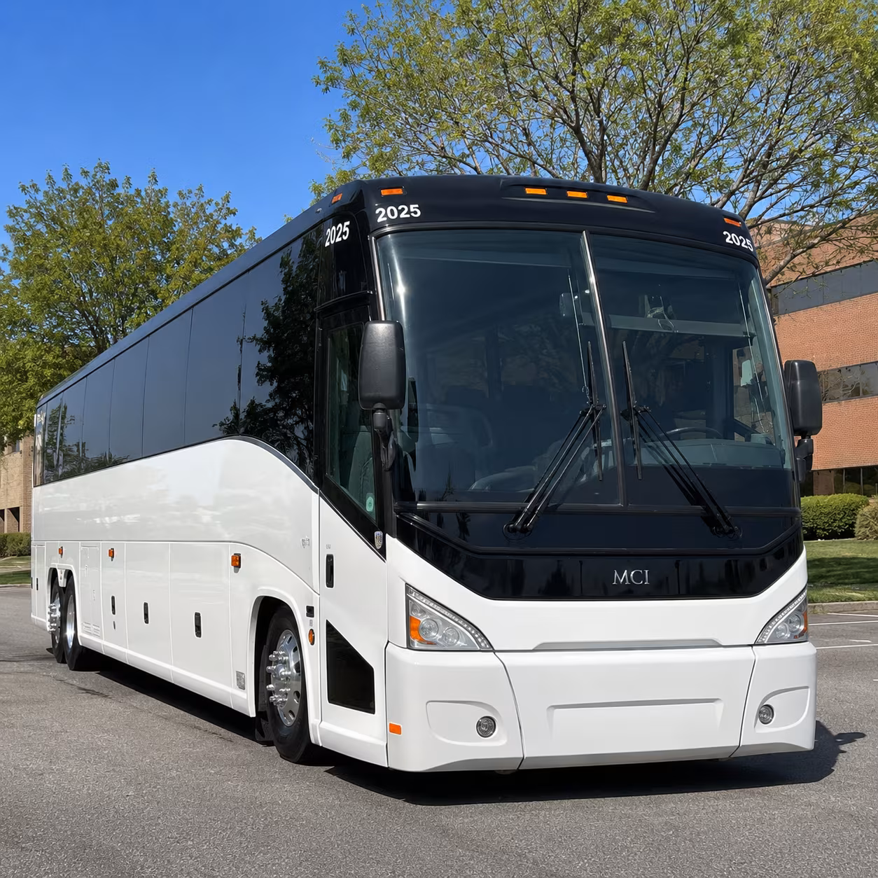 huberheightscharterbuscompany com can help you get to columbus cincinnati or indianapolis when day doesn t have your flight