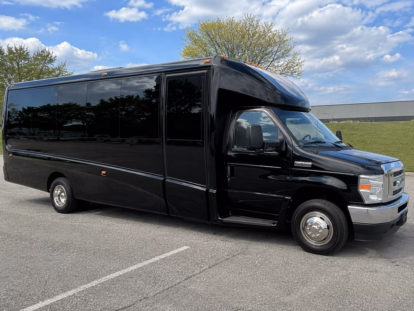 huberheightscharterbuscompany com is the smart way to reach university of dayton flyers and wright state raiders games
