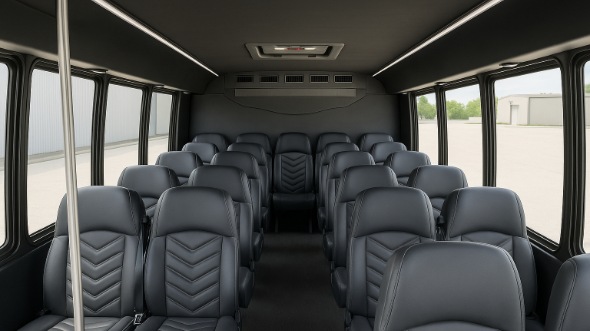 columbus 28 passenger minibus